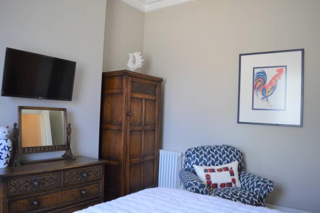 Cockloft Romantic Countryside Hideaway Bishops Cannings Exterior photo